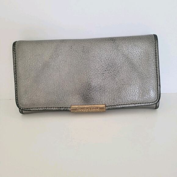 See By Chloe Geniue Pebble Leather Long Wallet Metalic Silver Envelope Designer - Picture 1 of 10